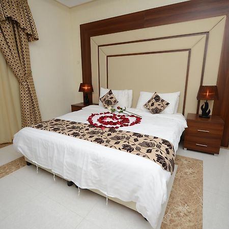 Hotelier Suites ริยาดห์ ภายนอก รูปภาพ