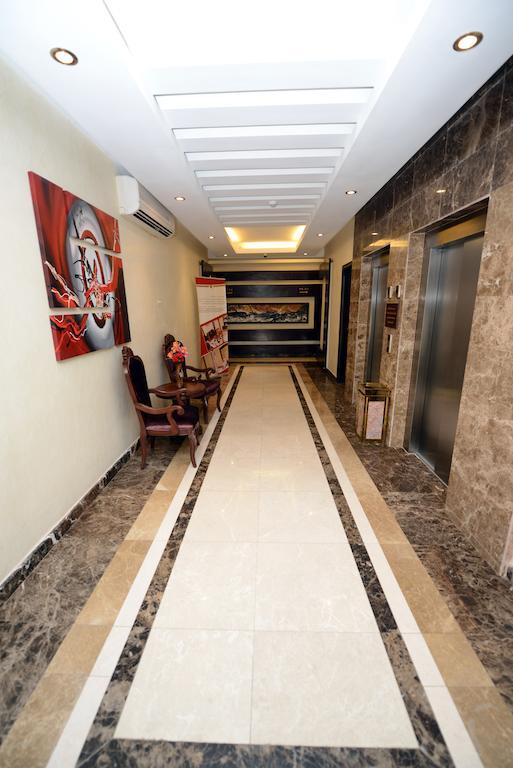Hotelier Suites ริยาดห์ ภายนอก รูปภาพ