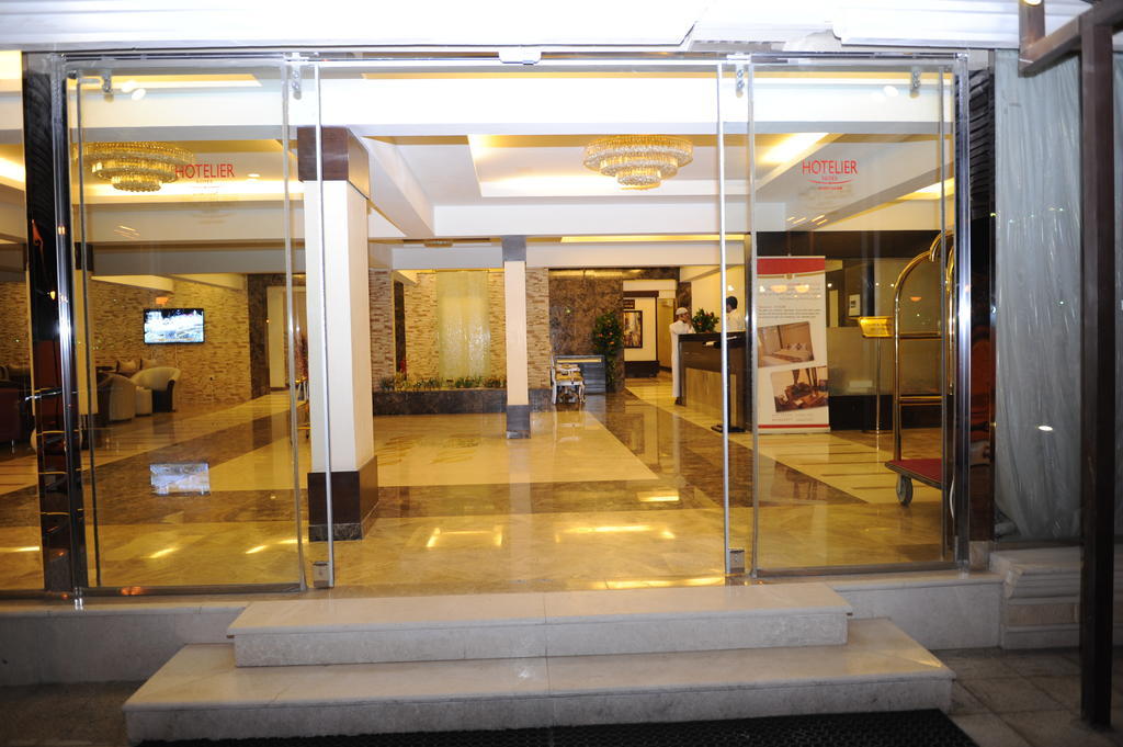 Hotelier Suites ริยาดห์ ภายนอก รูปภาพ