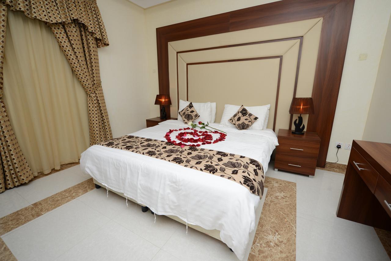 Hotelier Suites ริยาดห์ ภายนอก รูปภาพ