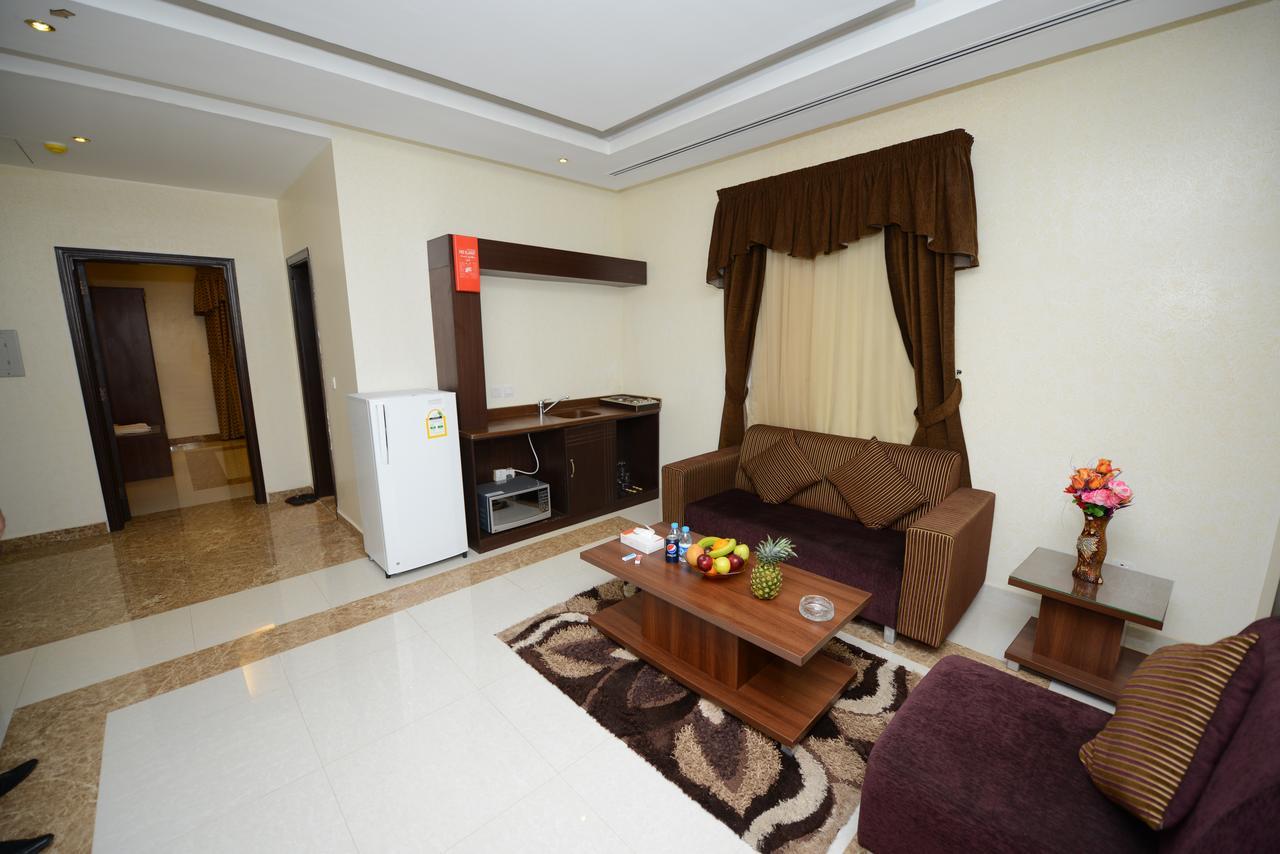 Hotelier Suites ริยาดห์ ภายนอก รูปภาพ